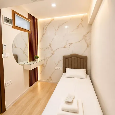 Szálloda Milano & 3*