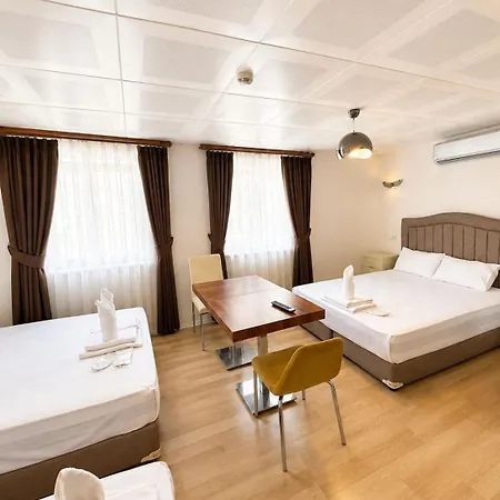 Milano & 3* Istanbulská provincie